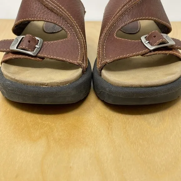 Bare Traps Brown Leather Pitcher Sandals Size 6