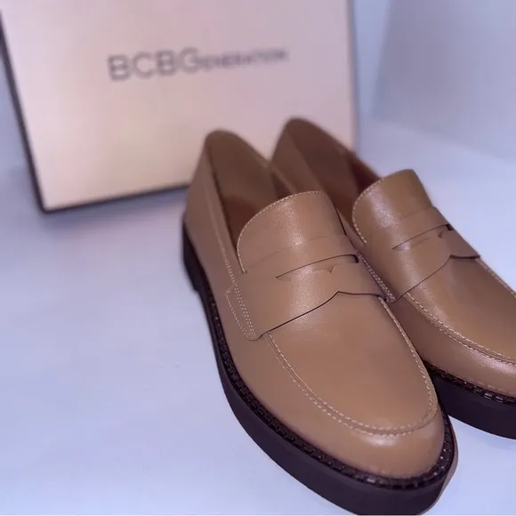 BCBGeneration Luxe Tan Penny Loafers – NWT Comfort   Style Size 9M