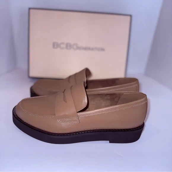 BCBGeneration Luxe Tan Penny Loafers – NWT Comfort   Style Size 9M