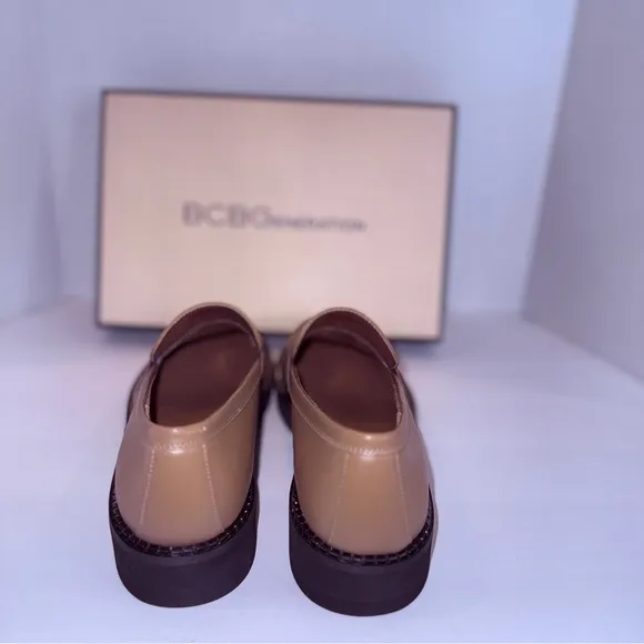 BCBGeneration Luxe Tan Penny Loafers – NWT Comfort   Style Size 9M
