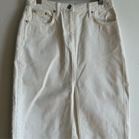 BDG Sz M White Denim Front Slit Midi Skirt