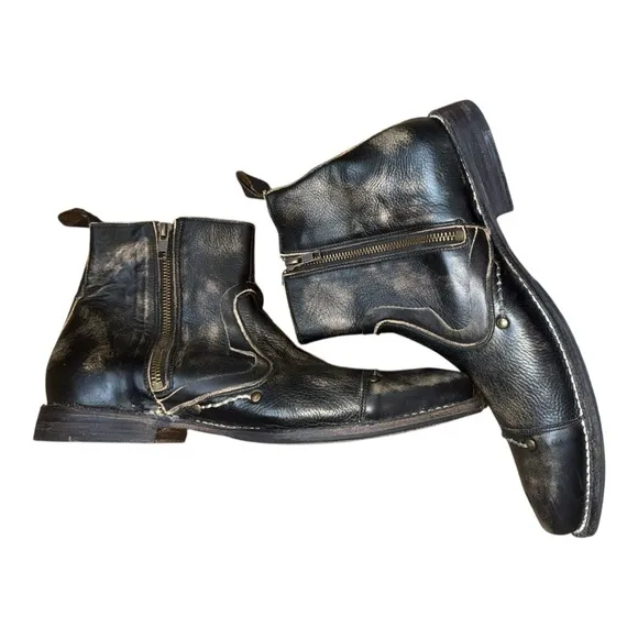 Bed Stu distressed Bovine leather cobbler style Men’s boots size 10 in black/tan
