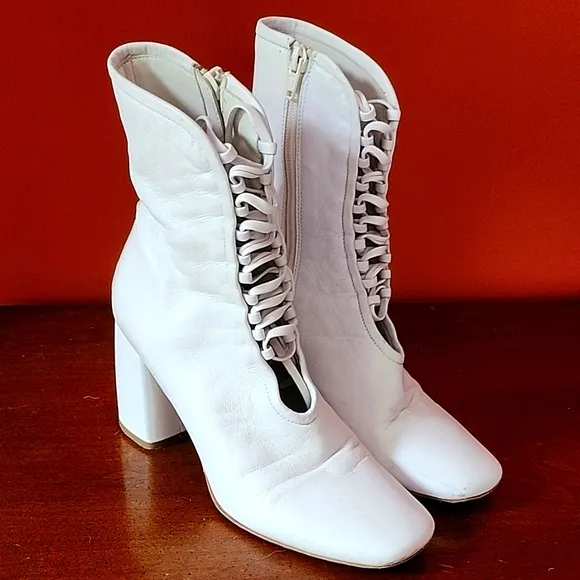 Belladonna White Leather Lace Up Boots