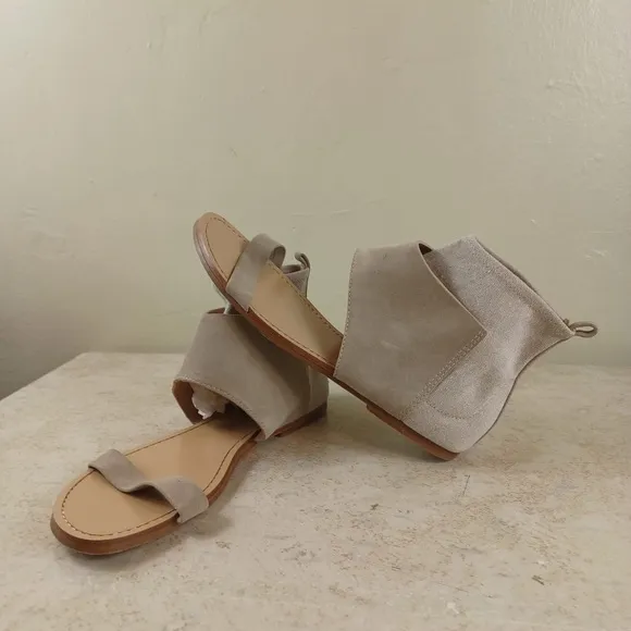 BELLE by Sigerson Morrison ‘Bristol’ Cuffed Flat Sandal. Size 9 B