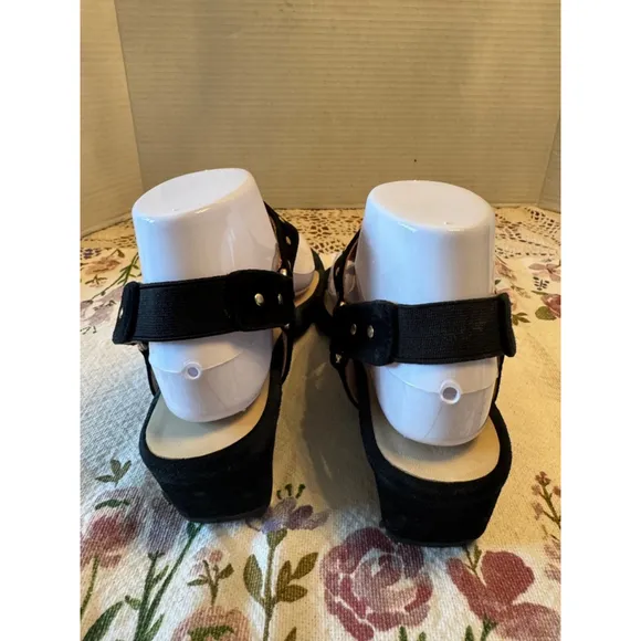 Bettye Muller Concept Black Sandals Size 8