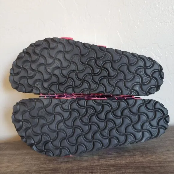 Birkenstock Arizona Gator Gleam Raspberry Pink Sandal Iridescent Women's 5 EU 36