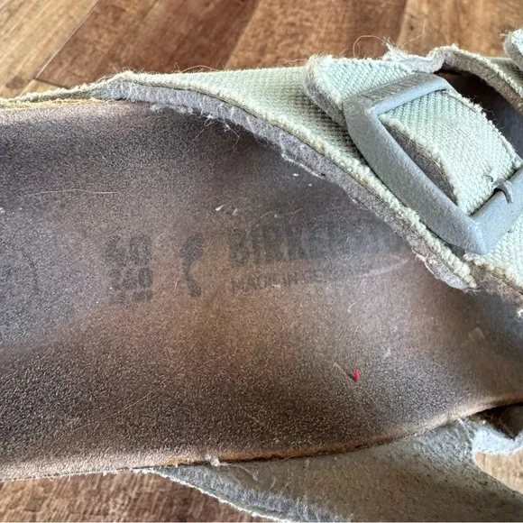 Birkenstock Arizona green canvas 2 strap slide sandals size 40/ women’s 9 narrow