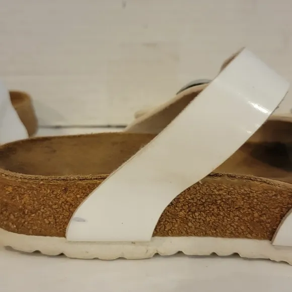 BIRKENSTOCK BIRKI'S WHITE PATENT LEATHER 3 STRAP SANDALS (sz US 8 or Euro 39)
