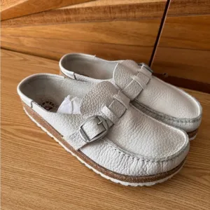 Birkenstock Buckley leather White clog sandals Sz 38 EU