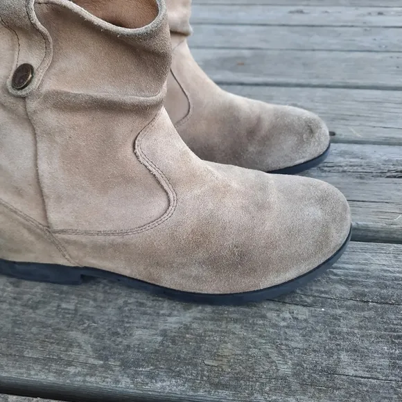 Birkenstock Sarnia beige suede leather slouch ankle boots size 9-9.5/EU 40