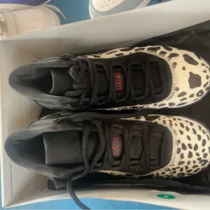 Black and White Animal Print Sneakers Retro 11 ladies