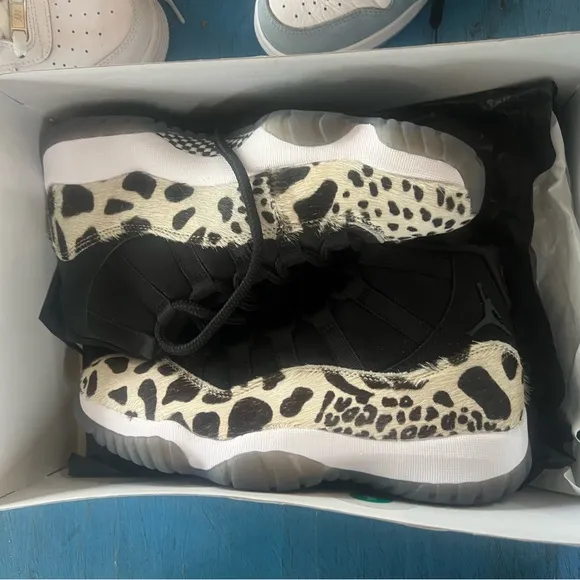Black and White Animal Print Sneakers Retro 11 ladies
