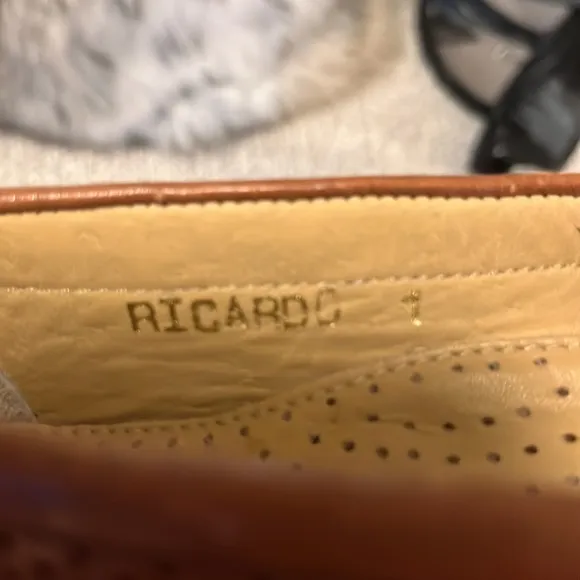 Bob Roy Collection Tan Leather Wingtip Loafers Sz 1
