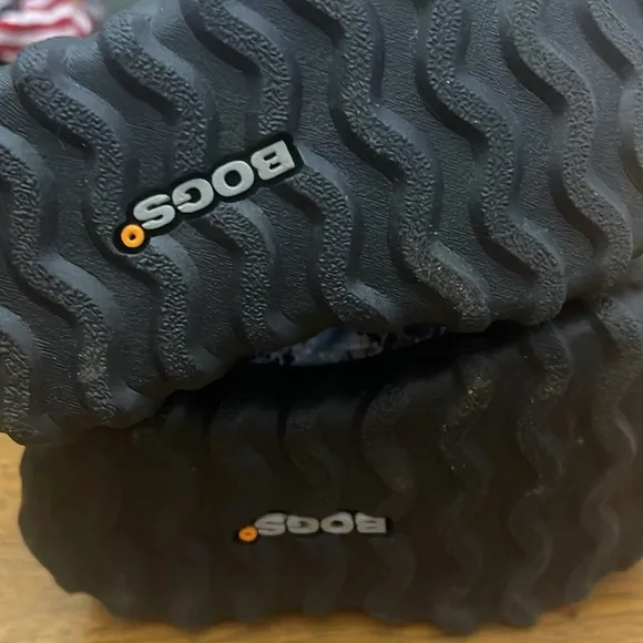 BOGS EUC Girls Fleece Lined Winter Snow Rain Waterproof Insulated Boots