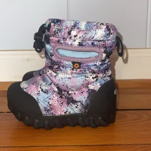 BOGS EUC Girls Fleece Lined Winter Snow Rain Waterproof Insulated Boots