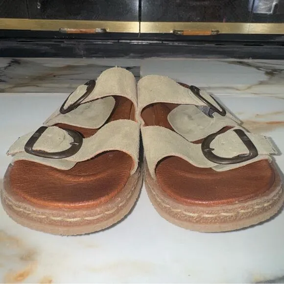 Born Calysta Women’s Olive Suede Leather Buckle Strap Flat Sandals Size 8 Slides