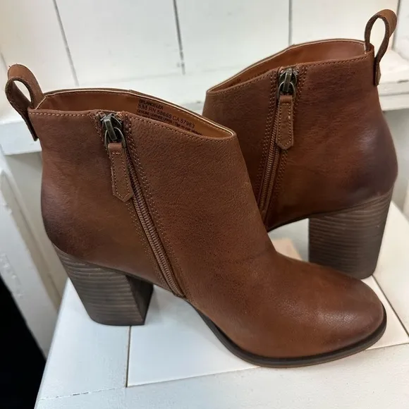 BP Booties Brown Women’s Size 8 Leather Lance Block Heeled Boots Round Toe