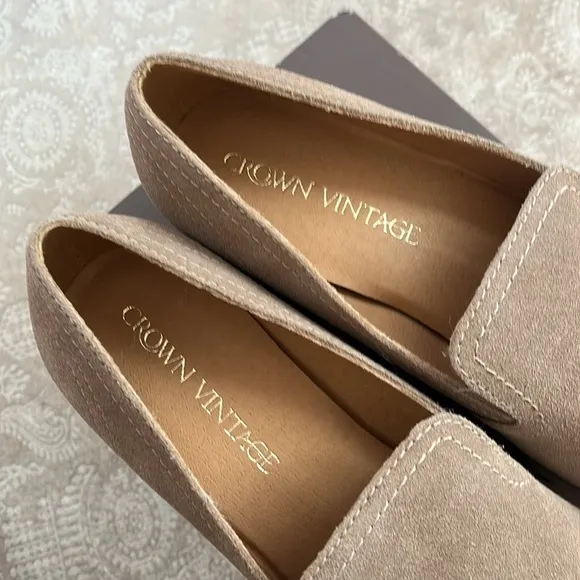 Brand New Crown Vintage Genuine Suede Slip On Round Toe Block Heeled Loafers
