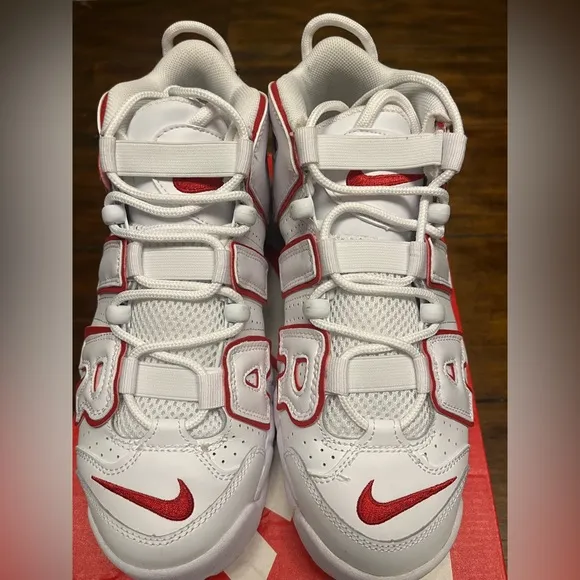 Brand new Nike Air More Uptempo White Varsity Red Outline (GS)