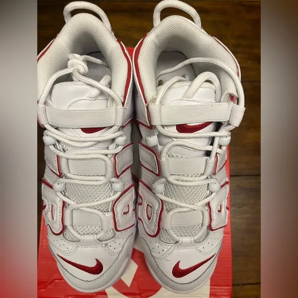 Brand new Nike Air More Uptempo White Varsity Red Outline (GS)