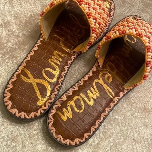 Brand New Sam Edelman Gunner Beaded Slide Sandals in Peach Pearl Wide Strap