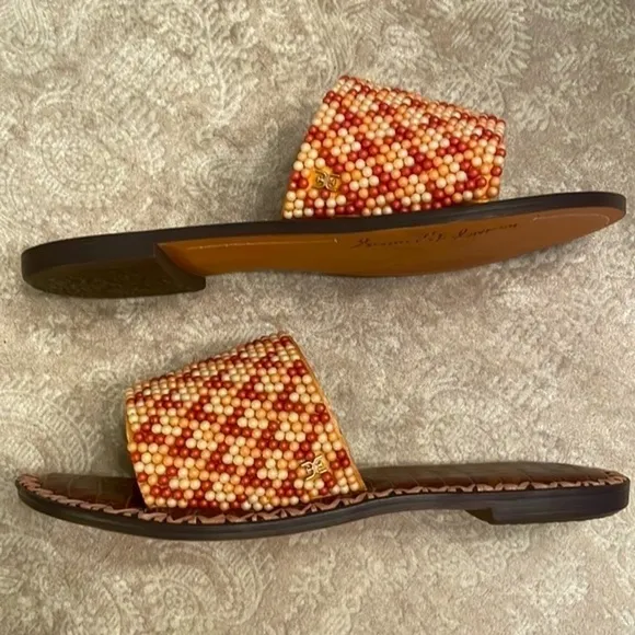 Brand New Sam Edelman Gunner Beaded Slide Sandals in Peach Pearl Wide Strap