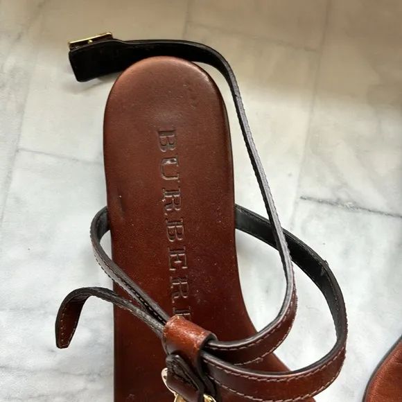 Burberry Reason Buckle-strap Brown Leather Flat Sandals