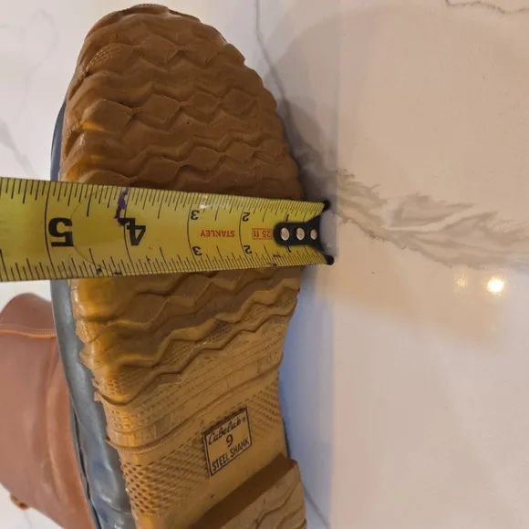 Cabelas Mens Side Zip Duck Boots Leather Steel Shank Thinsulate Size 9