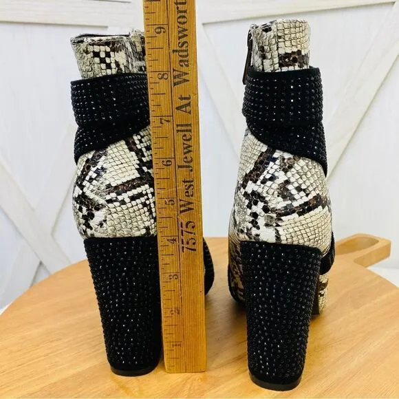 Cape Robbin Snake Bite Rhinestone Detail Heeled Ankle Boots Ivory Black 7.5