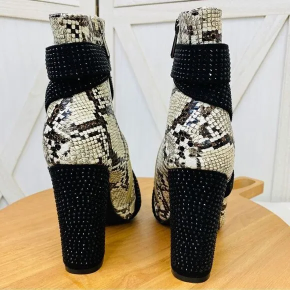 Cape Robbin Snake Bite Rhinestone Detail Heeled Ankle Boots Ivory Black 7.5
