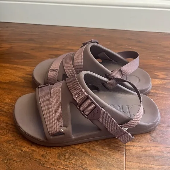 Chaco Chillos Sport Sandals - Women’s Size 7 lavender/mulberry color