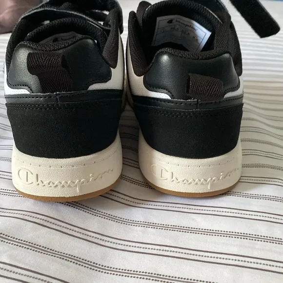Champion arena Black and White Sneakers