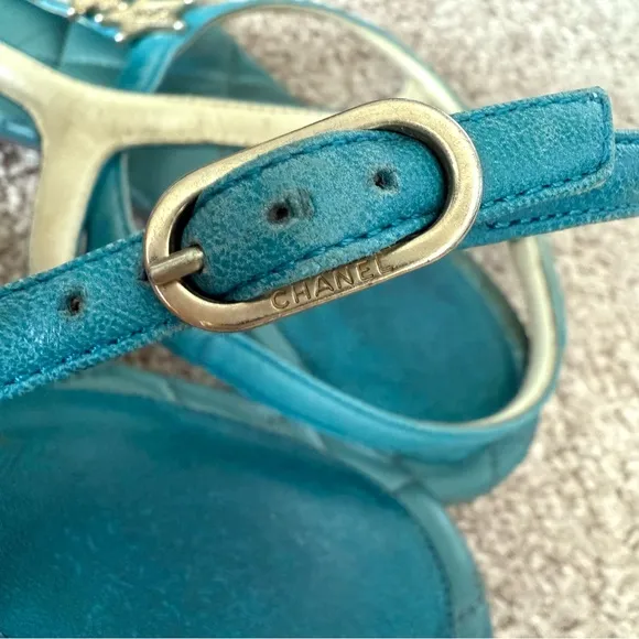 Chanel Quilted Leather Flat Thong Sandals