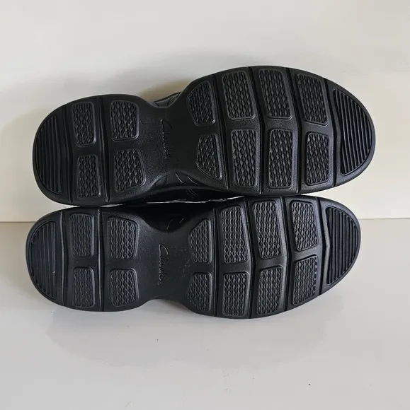 Clarks Mens Bradley Comfort Slip-On Leather Loafers Size 9.5
