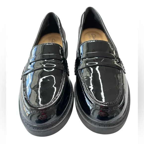 Clarks Westlynn Ayla Black Patent Leather Chunky Heeled Women’s Loafers Size 6.5