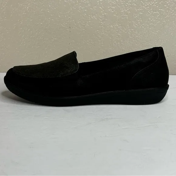 Clarks Women's Ayla River Loafer - Black Snakeskin &amp; Suede Flat Shoes Size 8.5M