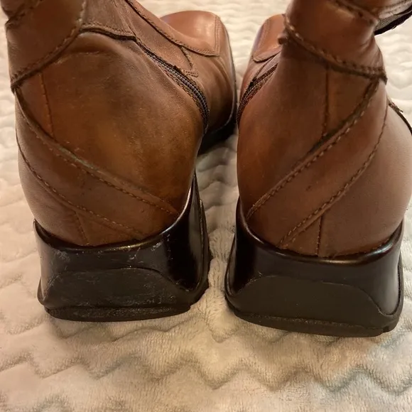 Clarks Zippered Boot Cognac.