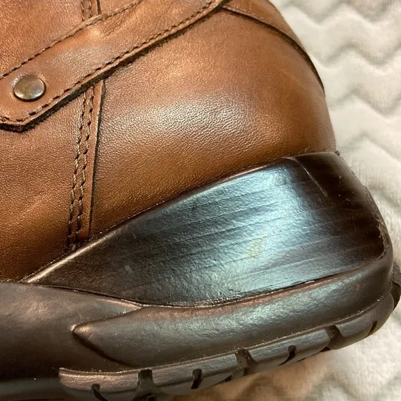 Clarks Zippered Boot Cognac.