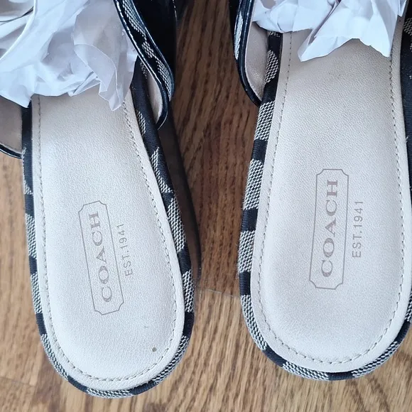 Coach Black Gypsy Signature Patent Wedge Thong Sandals 10b