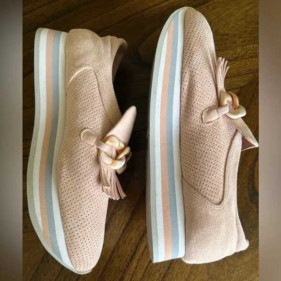 COCONUTS by Matisse Bess Women’s Pink Suede Perforated Platform Loafers Sz 8 New