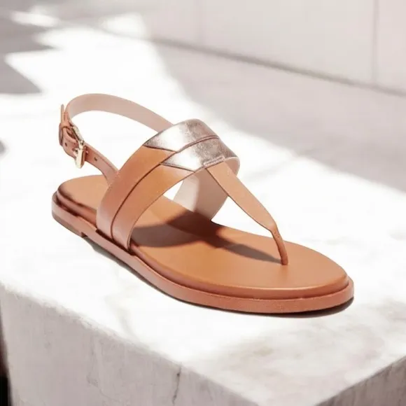 COLE HAAN AINSLEE GOLD CARAMEL THONG SANDALS SIZE 9B