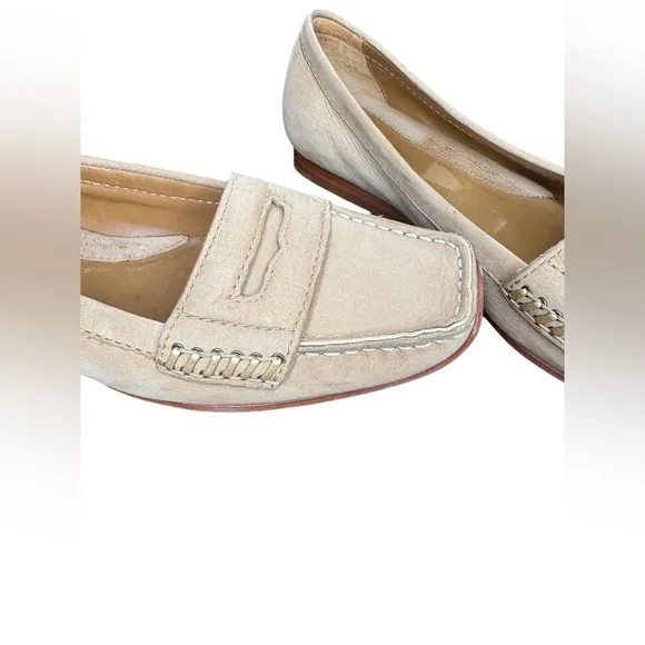 Cole Haan women’s Cream Leather Loafers Sz 6M preloved