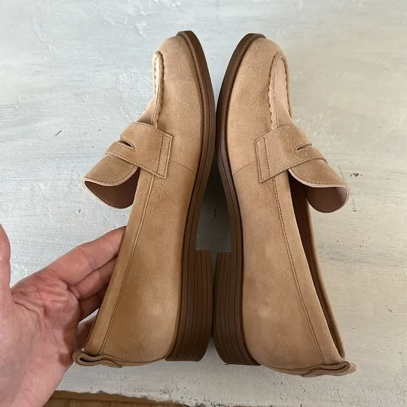 Cole Hahn Stassi Suede Penny Loafers in Biscuit Size 7B Cushioned Lining Preppy