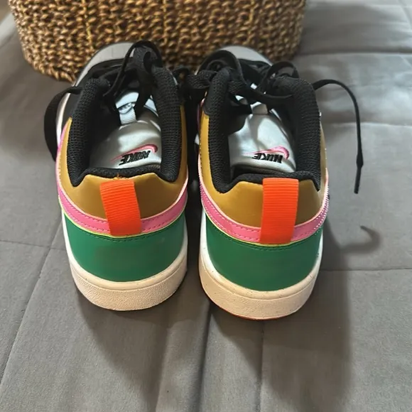 Colorful Low-Top Sneakers with Pink Swoosh