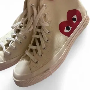 Comme de Garçons PLAY x Converse Chuck Taylor Womens Sneakers (fits W9)