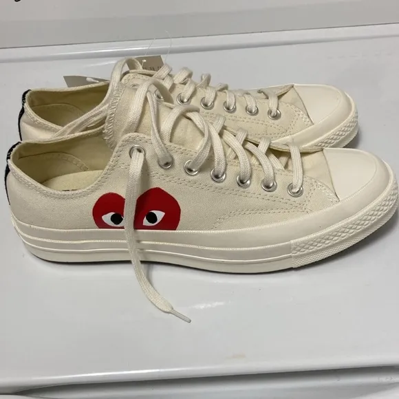 Comme des Garçons PLAY Cream Sneakers with Red Heart