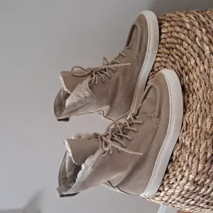Common‎ Projects Womens  Tan Suede/Cream Shearling Smeaker Boots EU37/US6.5