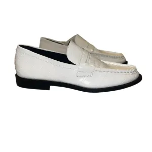 Cool &amp; Classic! NIB STEVE MADDEN Goodman White Croco Penny Loafers Size …