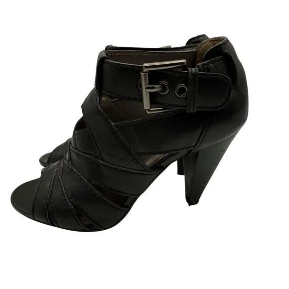 COPY - BLACK COACH Harah size 6.5 good to great condition