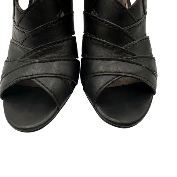 COPY - BLACK COACH Harah size 6.5 good to great condition